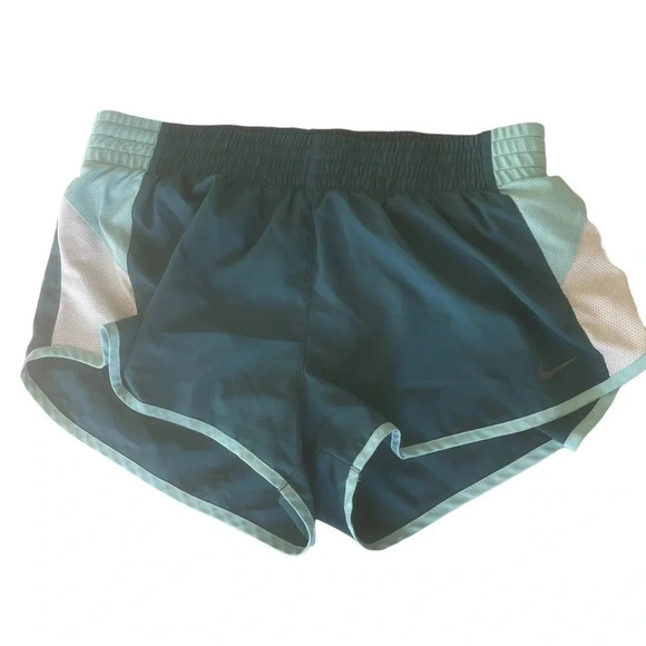 Nike Dri-Fit Womens Running Shorts Size Medium Athletic - Picture 1 of 7